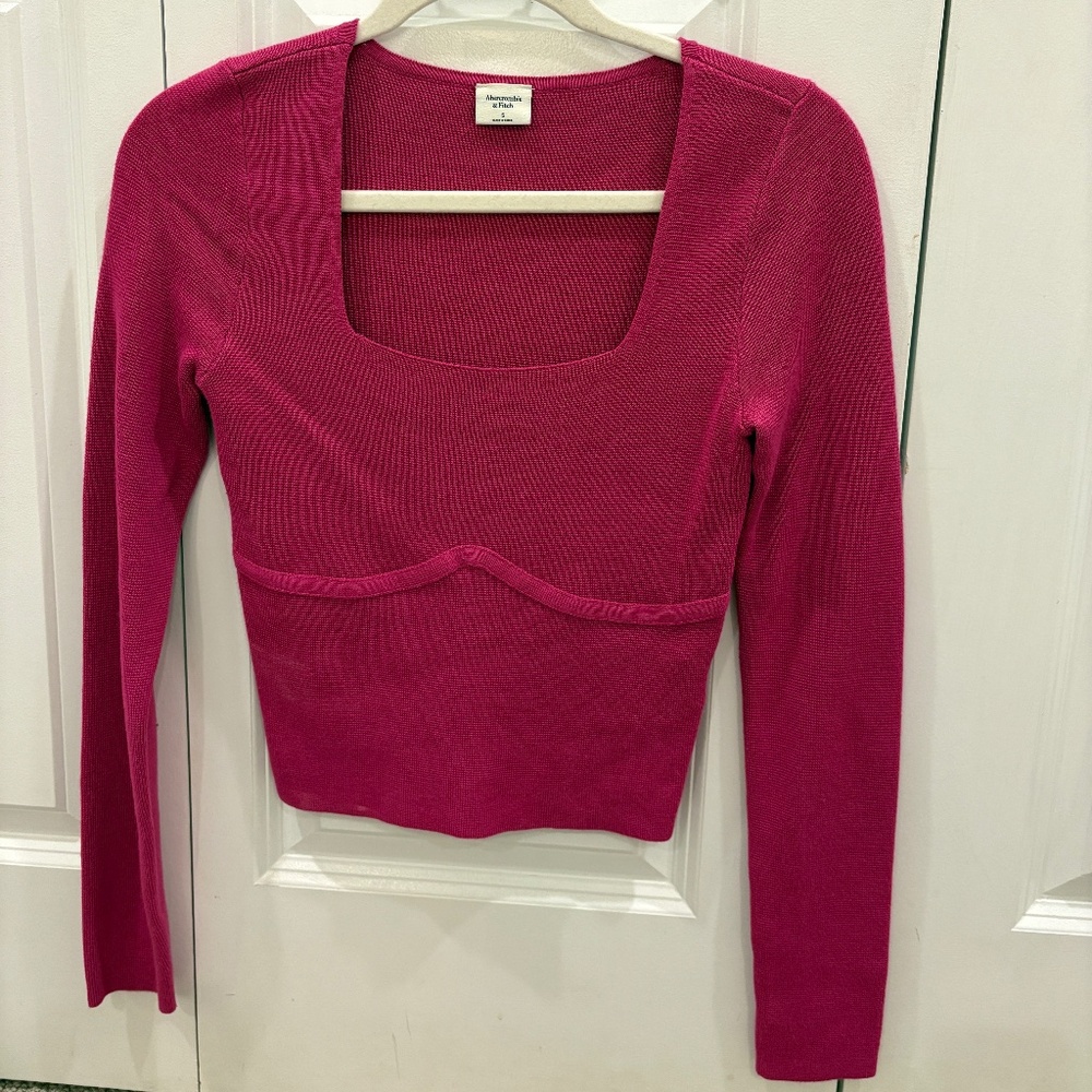 Abercrombie & Fitch Long‑Sleeve Square‑Neck Corset‑Seamed Sweater Top